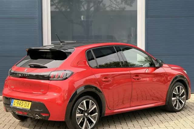 Peugeot 208 (2021) thumbnail 7