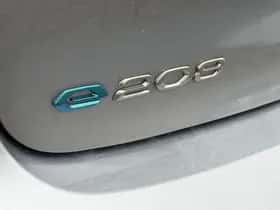 Peugeot e-208 (2023) thumbnail 17