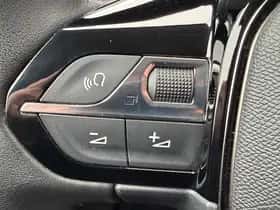 Peugeot e-208 (2023) thumbnail 23