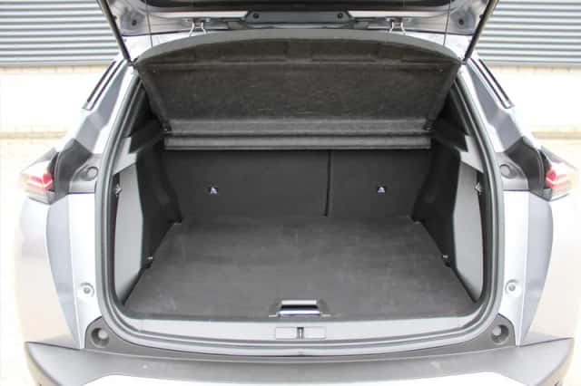 Peugeot 2008 (2024) thumbnail 12
