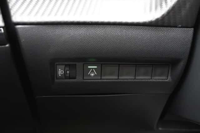 Peugeot 2008 (2024) thumbnail 23