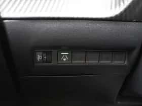 Peugeot 2008 (2024) thumbnail 23