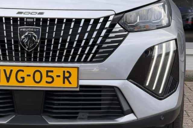 Peugeot 2008 (2024) thumbnail 25