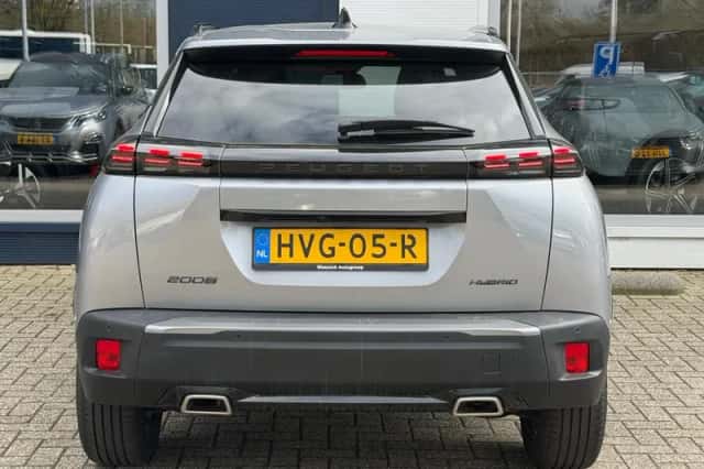 Peugeot 2008 (2024) thumbnail 5