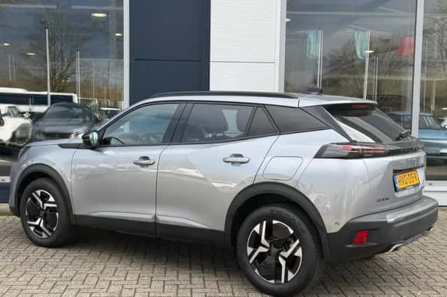 Peugeot 2008 (2024) thumbnail 7