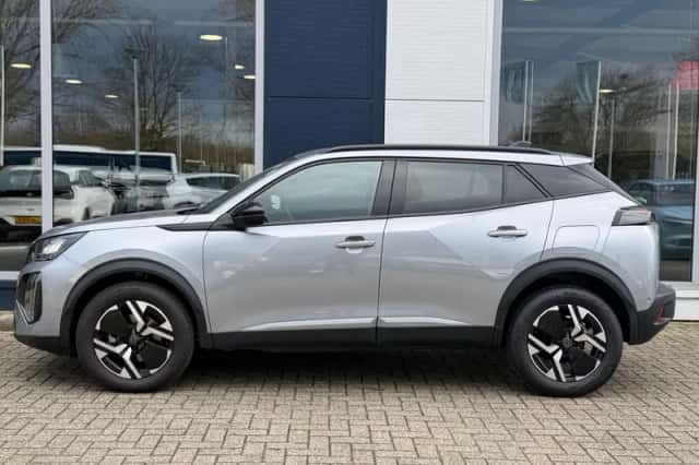 Peugeot 2008 (2024) thumbnail 8
