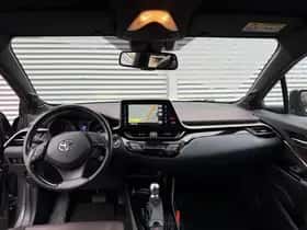 Toyota C-HR (2020) thumbnail 13