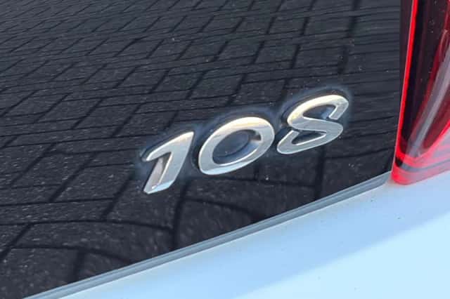Peugeot 108 (2021) thumbnail 11