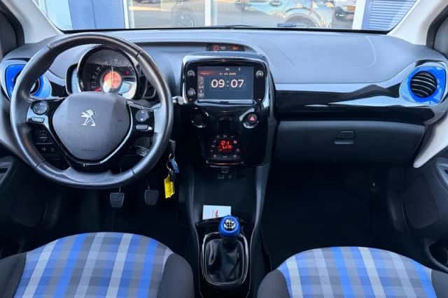 Peugeot 108 (2021) thumbnail 16