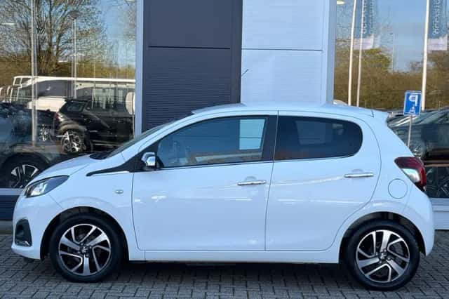Peugeot 108 (2021) thumbnail 3
