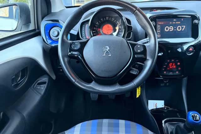 Peugeot 108 (2021) thumbnail 21
