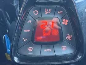 Peugeot 108 (2021) thumbnail 25