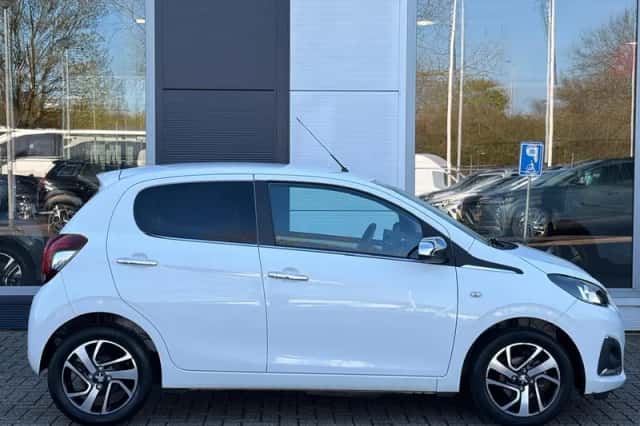 Peugeot 108 (2021) thumbnail 4