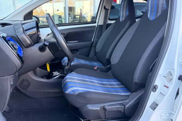 Peugeot 108 (2021) thumbnail 34