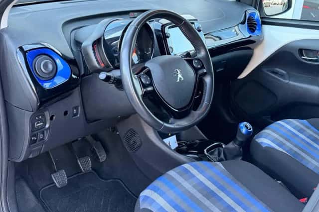 Peugeot 108 (2021) thumbnail 35