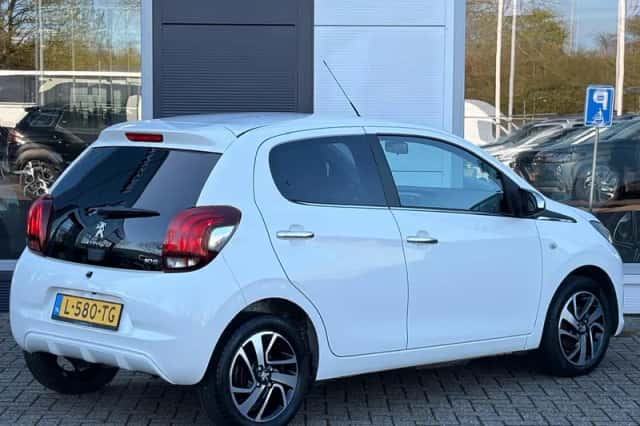 Peugeot 108 (2021) thumbnail 8