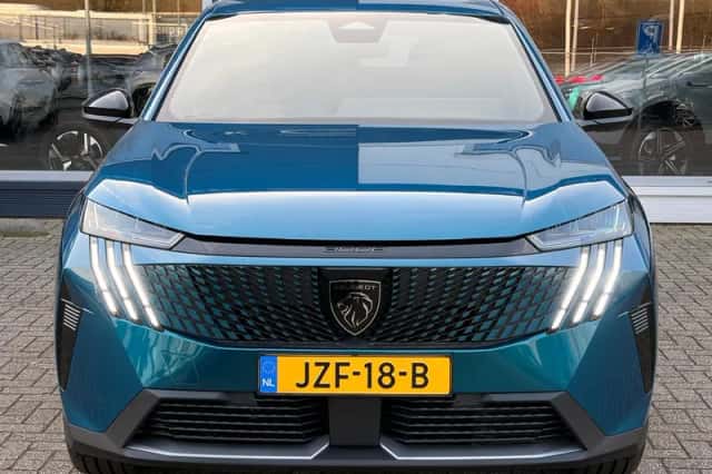 Peugeot 3008 (2026) thumbnail 3