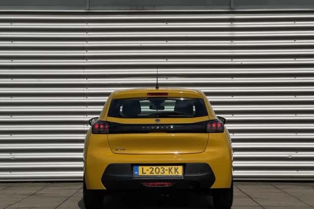Peugeot 208 (2021) thumbnail 17