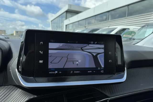 Peugeot 208 (2021) thumbnail 5