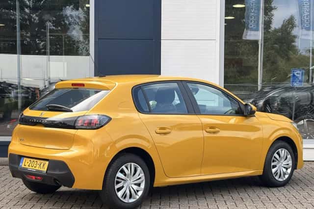 Peugeot 208 (2021) thumbnail 6