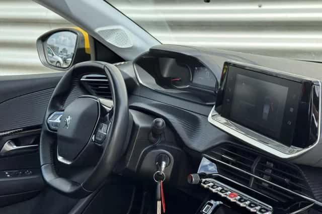 Peugeot 208 (2021) thumbnail 7