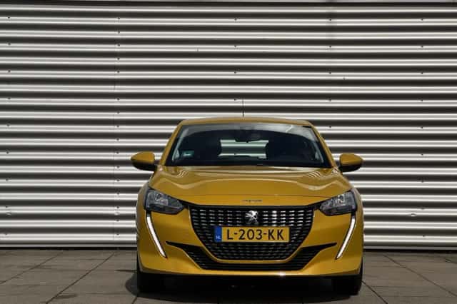 Peugeot 208 (2021) thumbnail 10