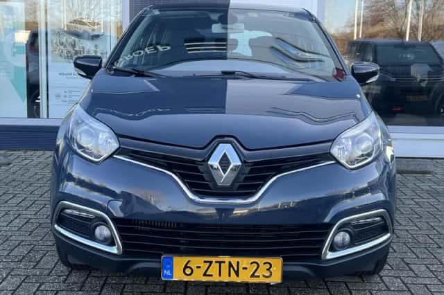 Renault Captur (2015) thumbnail 4