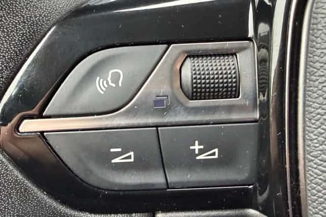 Peugeot 2008 (2021) thumbnail 22