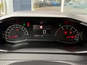 Peugeot 2008 (2021) thumbnail 25