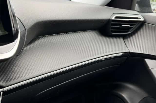 Peugeot 2008 (2021) thumbnail 32