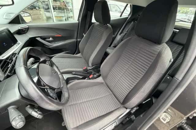 Peugeot 2008 (2021) thumbnail 34