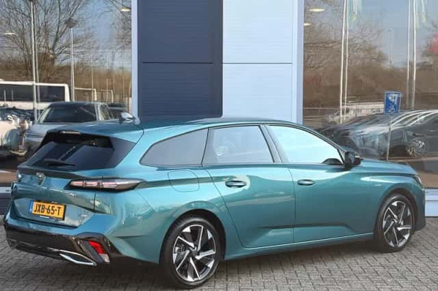 Peugeot 308 (2022) thumbnail 8