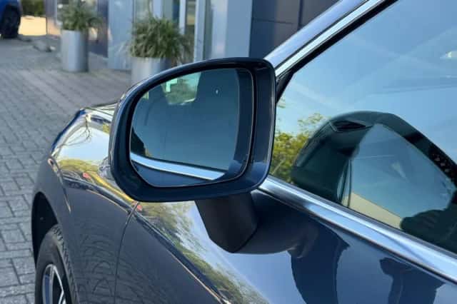Volvo XC60 (2021) thumbnail 11