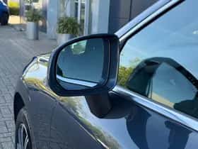 Volvo XC60 (2021) thumbnail 11