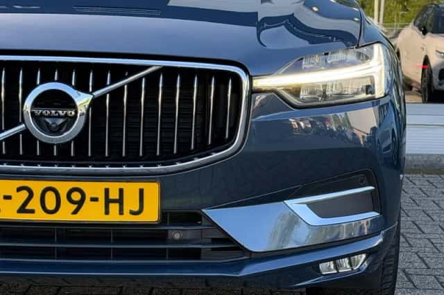 Volvo XC60 (2021) thumbnail 12