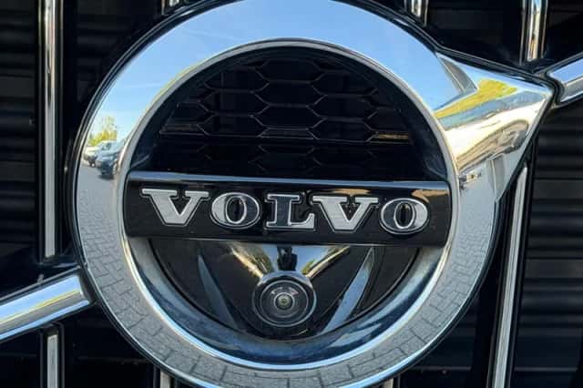 Volvo XC60 (2021) thumbnail 17