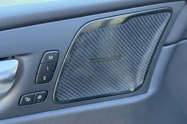 Volvo XC60 (2021) thumbnail 24