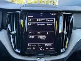 Volvo XC60 (2021) thumbnail 40