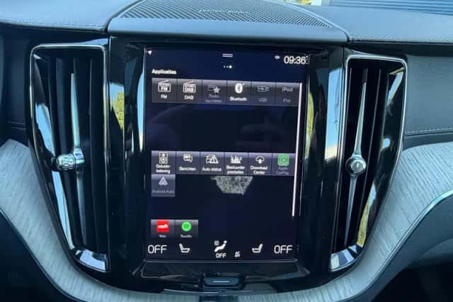 Volvo XC60 (2021) thumbnail 41