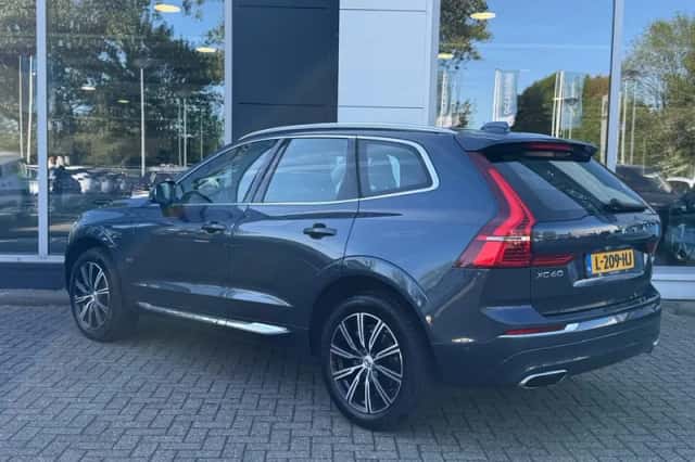 Volvo XC60 (2021) thumbnail 7
