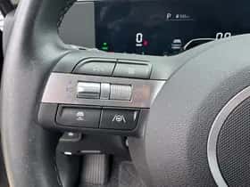 Hyundai Kona (2024) thumbnail 12