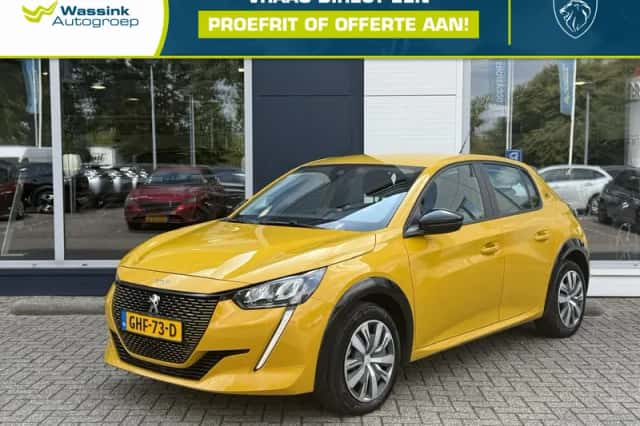 Peugeot e-208 (2023) thumbnail 1