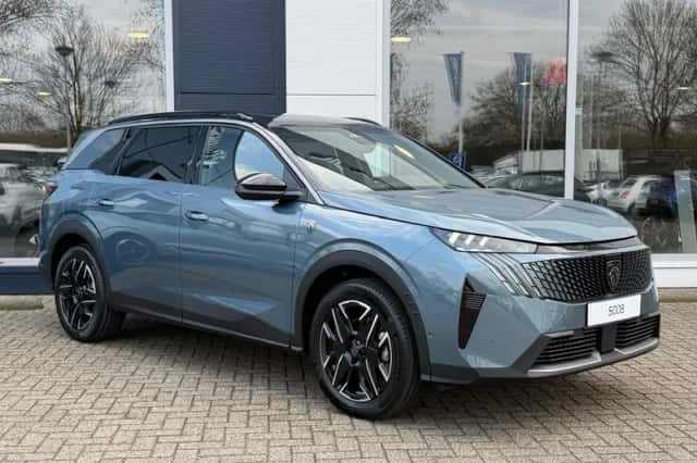 Peugeot 5008 (2026) thumbnail 2