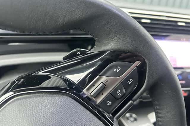 Peugeot 408 (2023) thumbnail 17