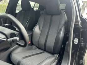 Peugeot 408 (2023) thumbnail 18