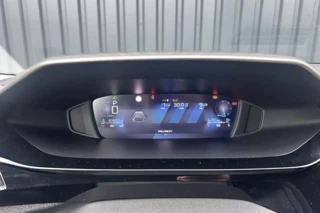 Peugeot 408 (2023) thumbnail 21