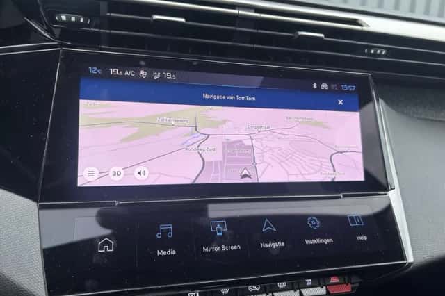 Peugeot 408 (2023) thumbnail 29