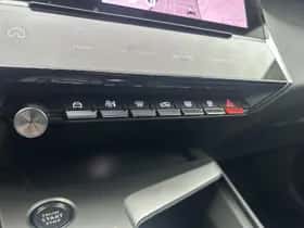 Peugeot 408 (2023) thumbnail 35