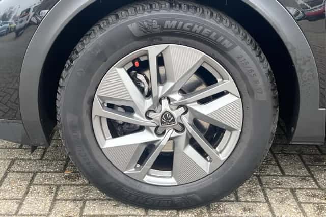 Peugeot 408 (2023) thumbnail 38