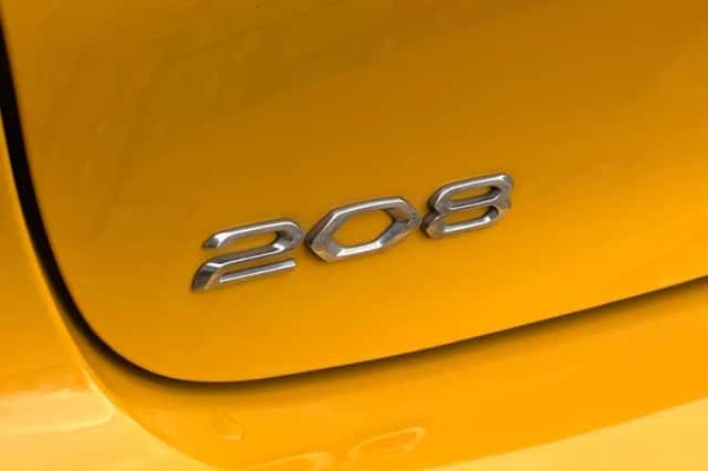 Peugeot 208 (2021) thumbnail 12